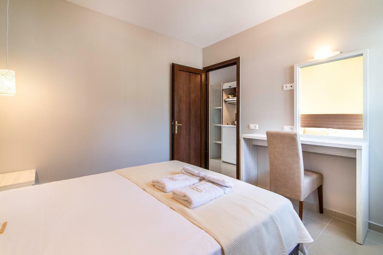 Luxury Apartments Marianna Neos Marmaras Esterno foto