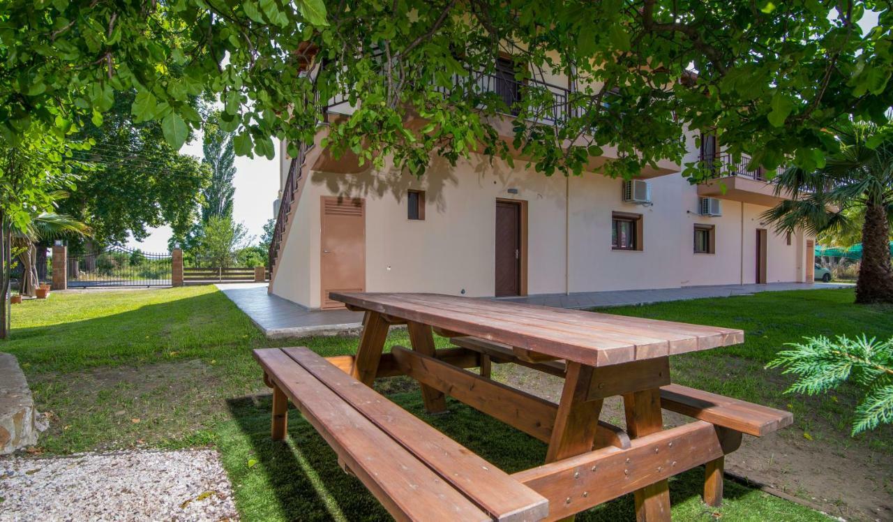 Luxury Apartments Marianna Neos Marmaras Esterno foto